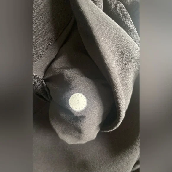 Lululemon On the Fly Pants Black Drawstring Size 2 Pockets Travel Work Neutral - Picture 10 of 10